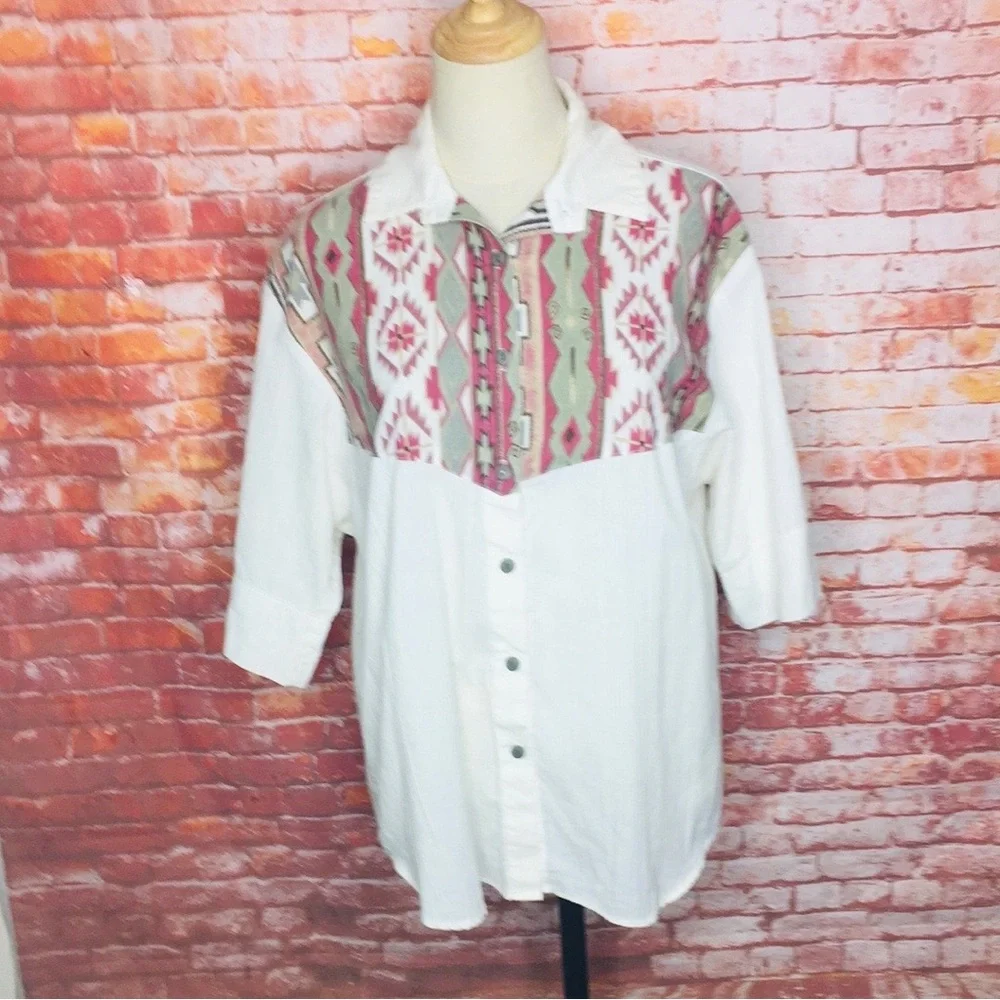 Vintage Rhymes White Southwestern Shirt Sleeved Button Down Blouse